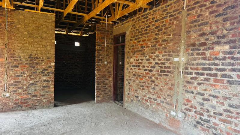 Roof trusses over the new rooms